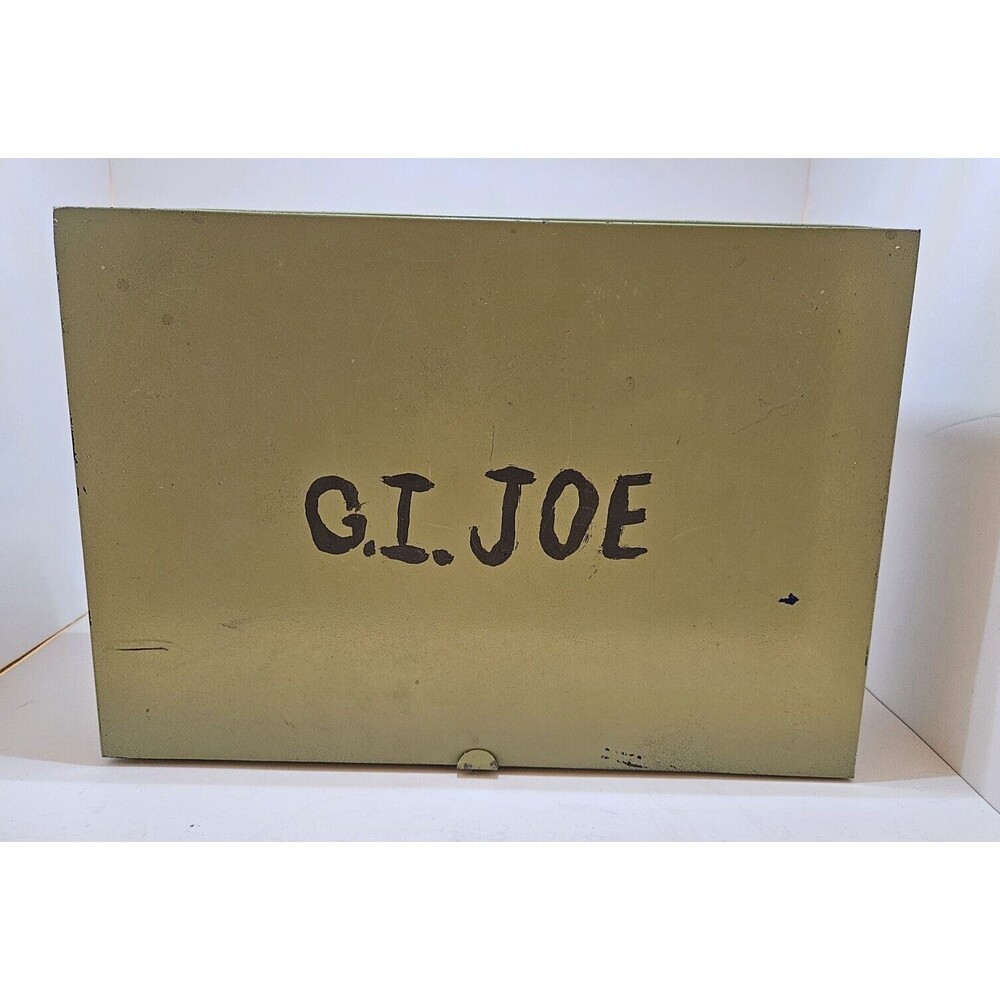 Vintage 1960s, 1970s G.I. TYPE METAL FOOTLOCKER wit figure and accessories. LOT